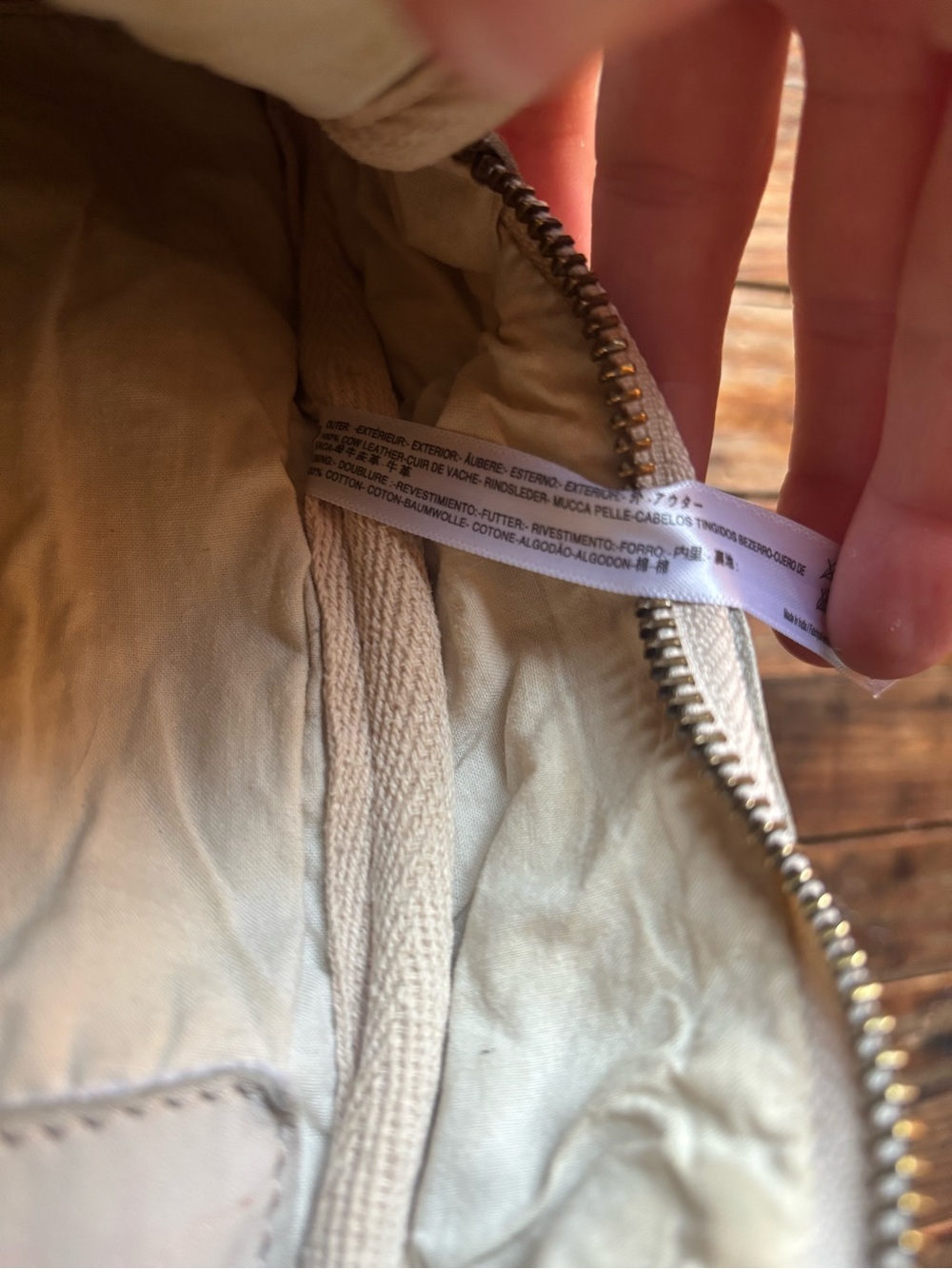 Free People Cream Leather Crossbody Sling Bag - Minimalist Everyday Style - Picture 7 of 9